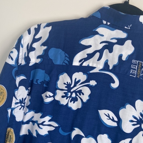 Reyn Spooner NCAA UC Berkeley Golden Bears Hawaiian Shirt - Picture 9 of 11